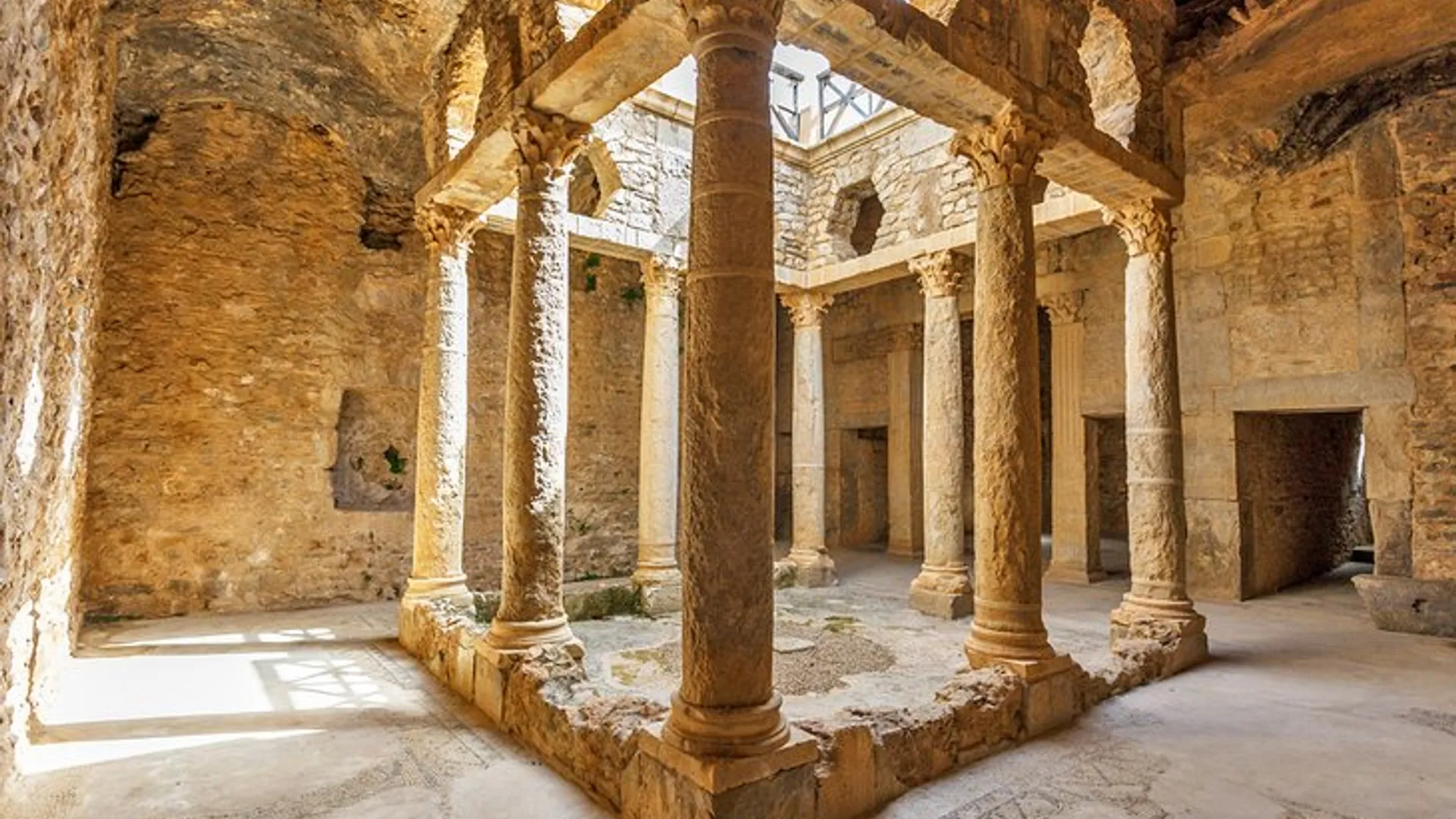 Visit to the archaeological site of Bulla Regia - Image 1